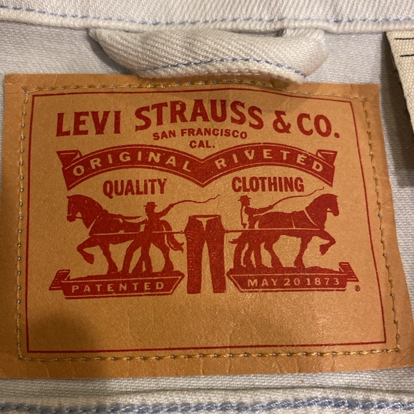 Levi’s xl light blue denim jacket - Picture 2 of 7